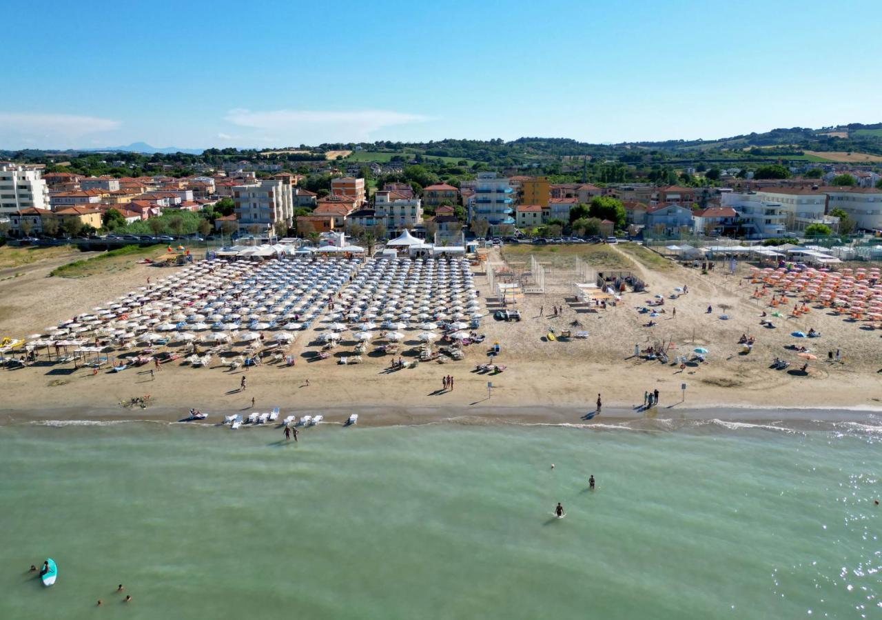 Hotel Sayonara Senigallia Esterno foto