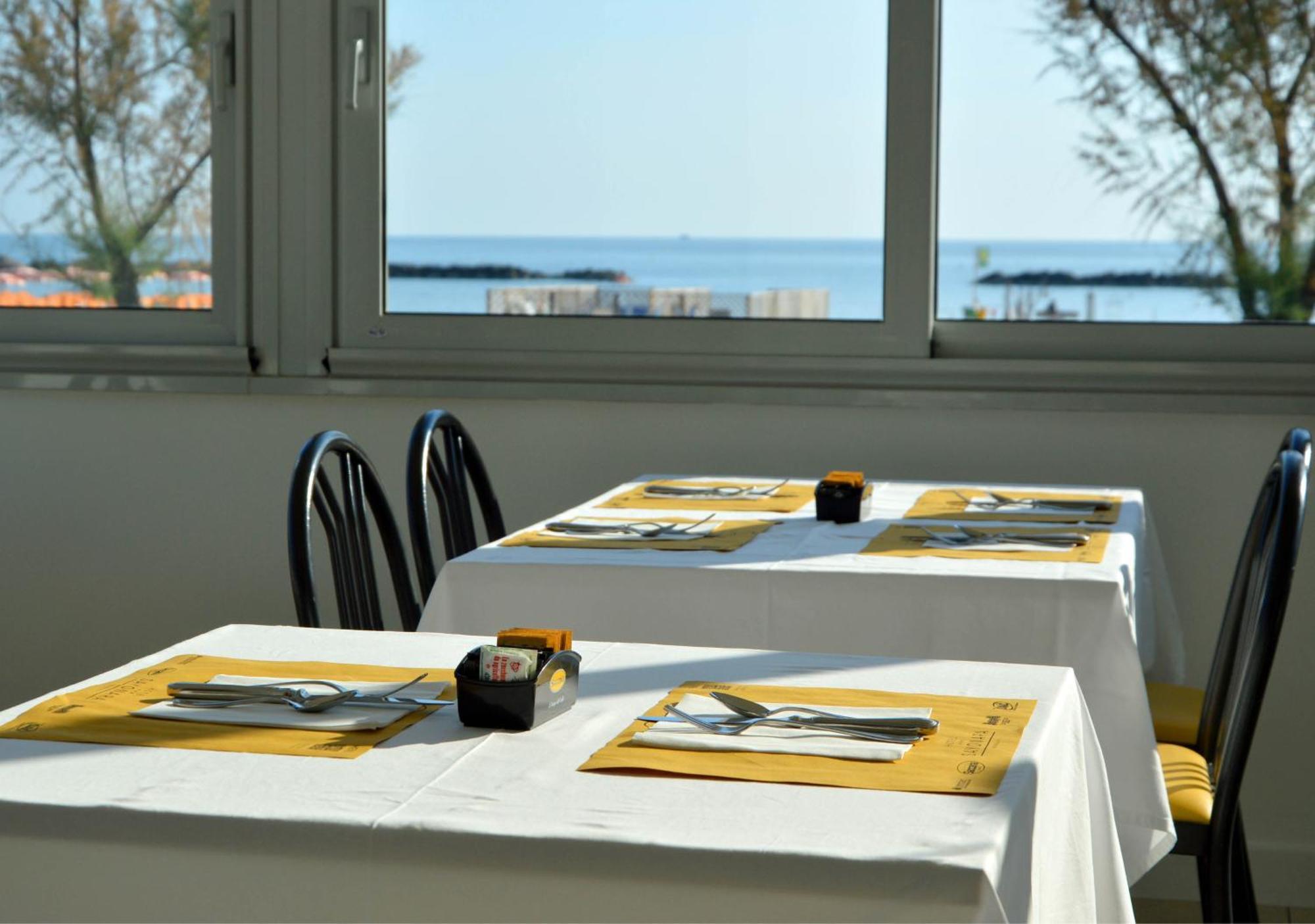 Hotel Sayonara Senigallia Esterno foto