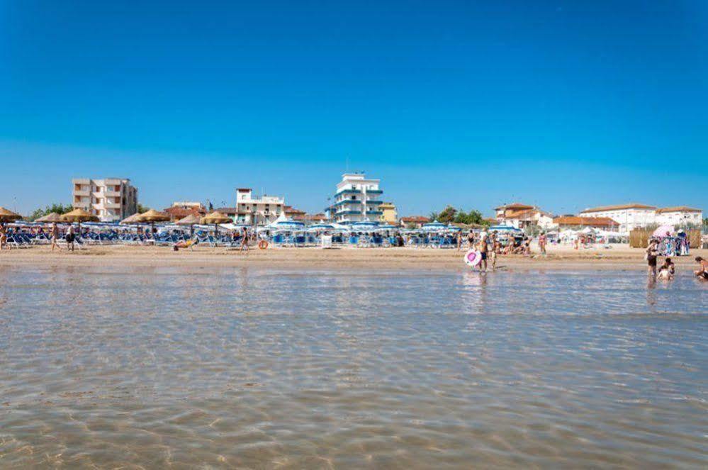 Hotel Sayonara Senigallia Esterno foto